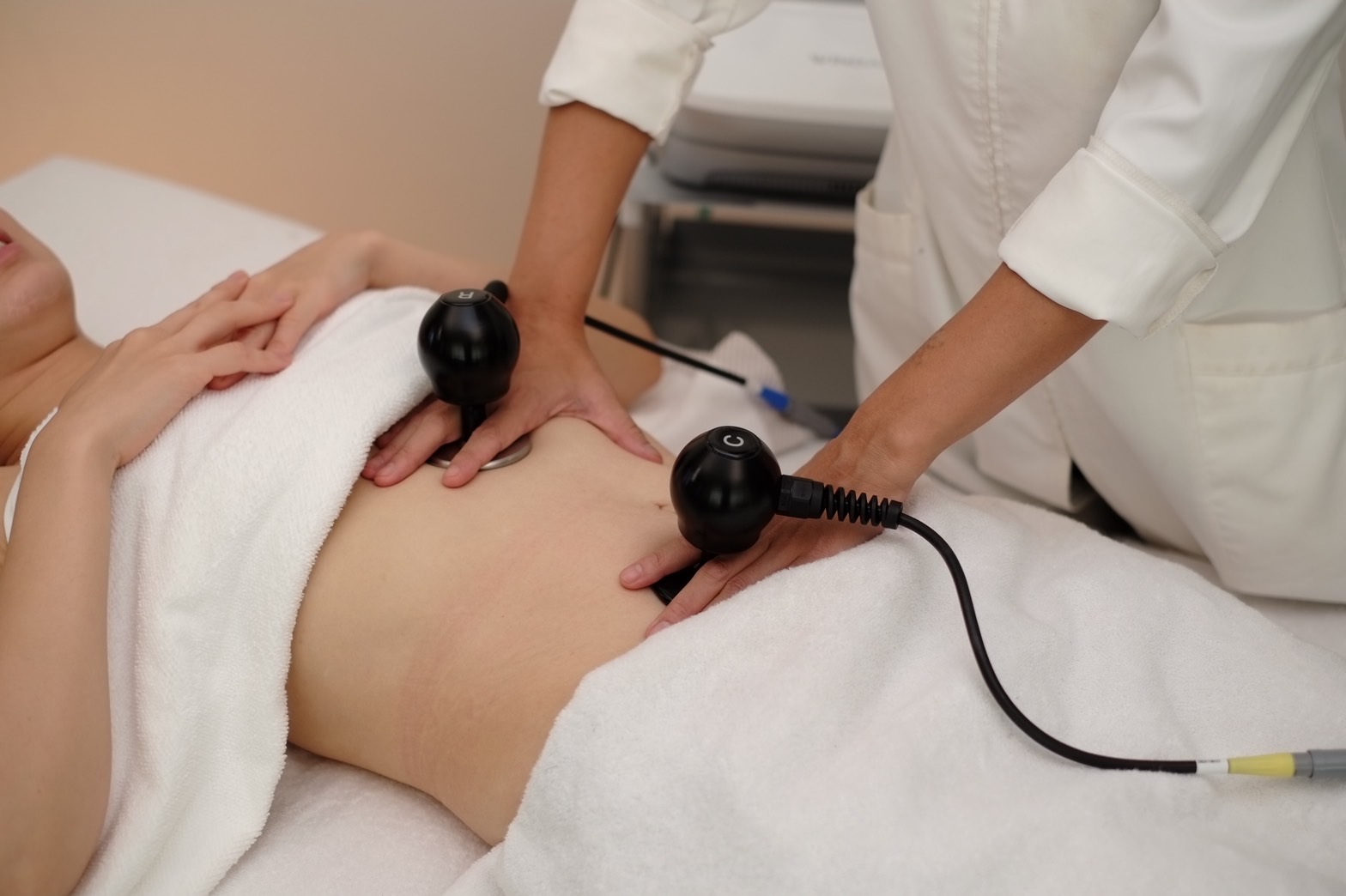 WINBACK×腸もみ＋ポッコリお腹